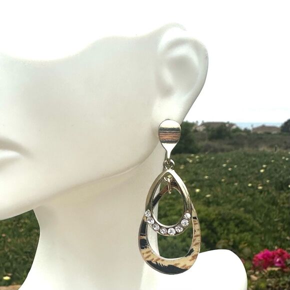 Tortoise shell gold tone rhinestone teardrop earrings - Picture 2 of 6